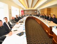 Başkan Helvacıoğlu, birim müdürleriyle 2022’yi değerlendirdi