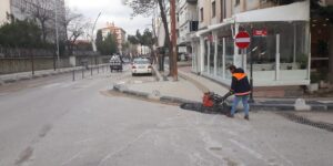 Hastane Caddesi’nde kaldırımlar engellilerin kullanımına uygun hale getirildi