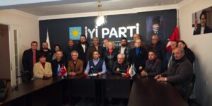 İYİ Parti Keşan ilçe Yönetimi görevlerinden istifa etti