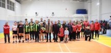 Keşan DOÇEK Voleybol Takımı maçında filede dostluk kazandı