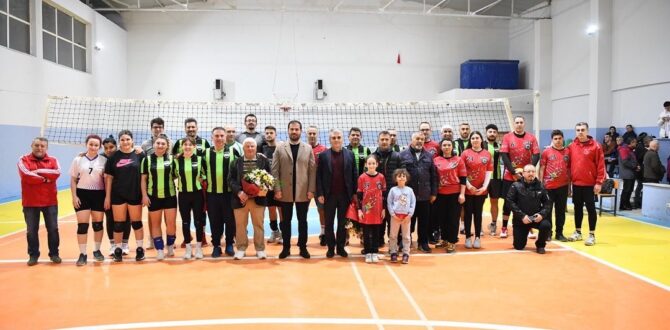 Keşan DOÇEK Voleybol Takımı maçında filede dostluk kazandı