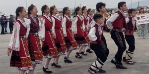 Enez’de balıkçılar folklor ekipleri eşliğinde, “Vira Bismillah” diyerek sezonu açtı