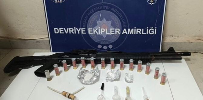 Silah ve uyuşturucu yakalandı