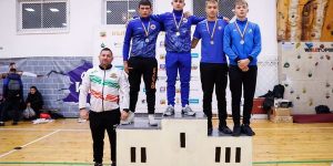 Enezli sporcu Ege Yılmaz, U-17 Yıldız Erkekler Serbest Güreş Bulgaristan Şampiyonasında 3.oldu