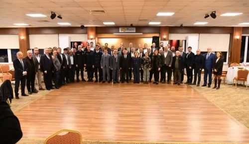 Muhtarlar yemekte bir araya geldi ..