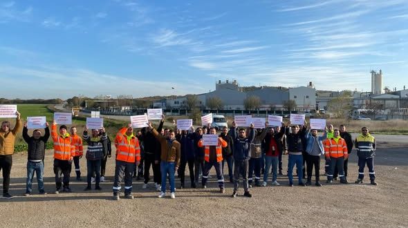 Amerikan Fabrikasında İşçi Eylemi..