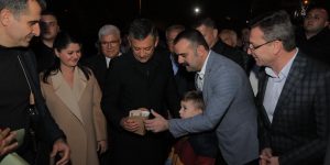 UZUNKÖPRÜ BELEDİYE BAŞKANI EDİZ MARTİN’DEN CUMHURİYET HALK PARTİSİ GENEL BAŞKANI ÖZGÜR ÖZEL’E ANLAMLI KARŞILAMA