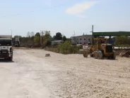 100. YIL MAHALLESİ’NDE YENİ BAĞLANTI YOLU ÇALIŞMALARI SÜRÜYOR